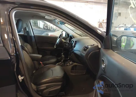 2020 Jeep Compass Limited 4X4 z USA, uszkodzony, nr VIN 3C4NJDCB5LT164004